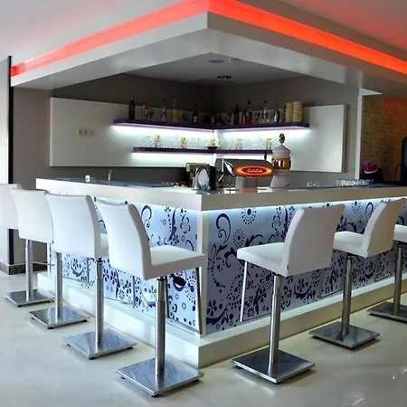 Holiday City Hotel