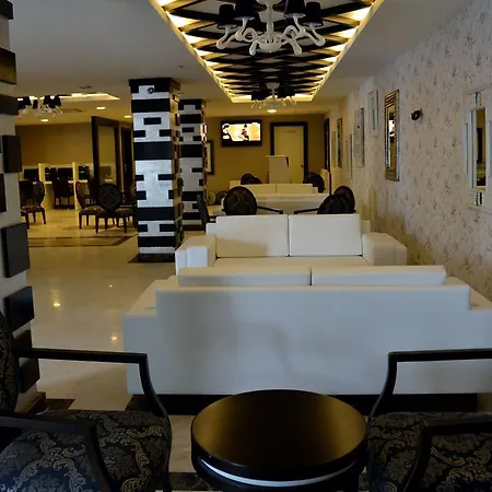 Hotel Holiday City 4*