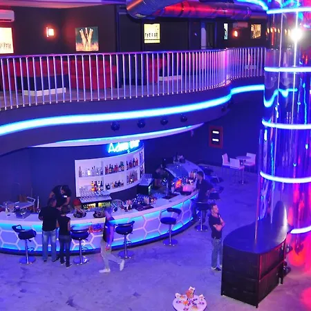 Holiday City 4*