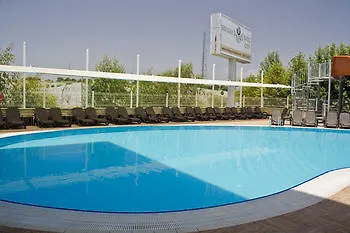 Holiday City Hotel 4*