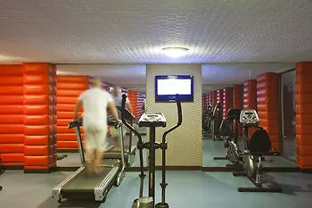 Hotel Holiday City